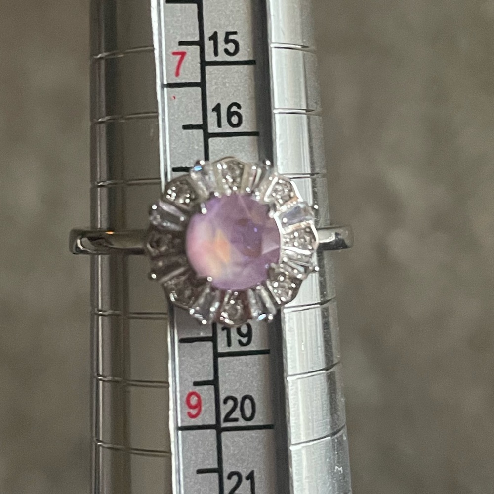 💛 2/$20 💛 Fragrant Jewels ring. Sz 8